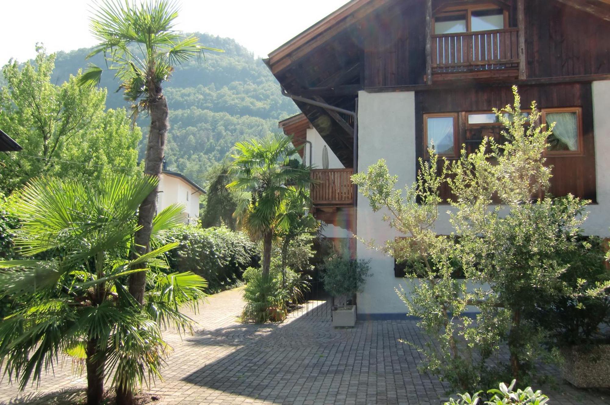 Neuprantl Apartment *